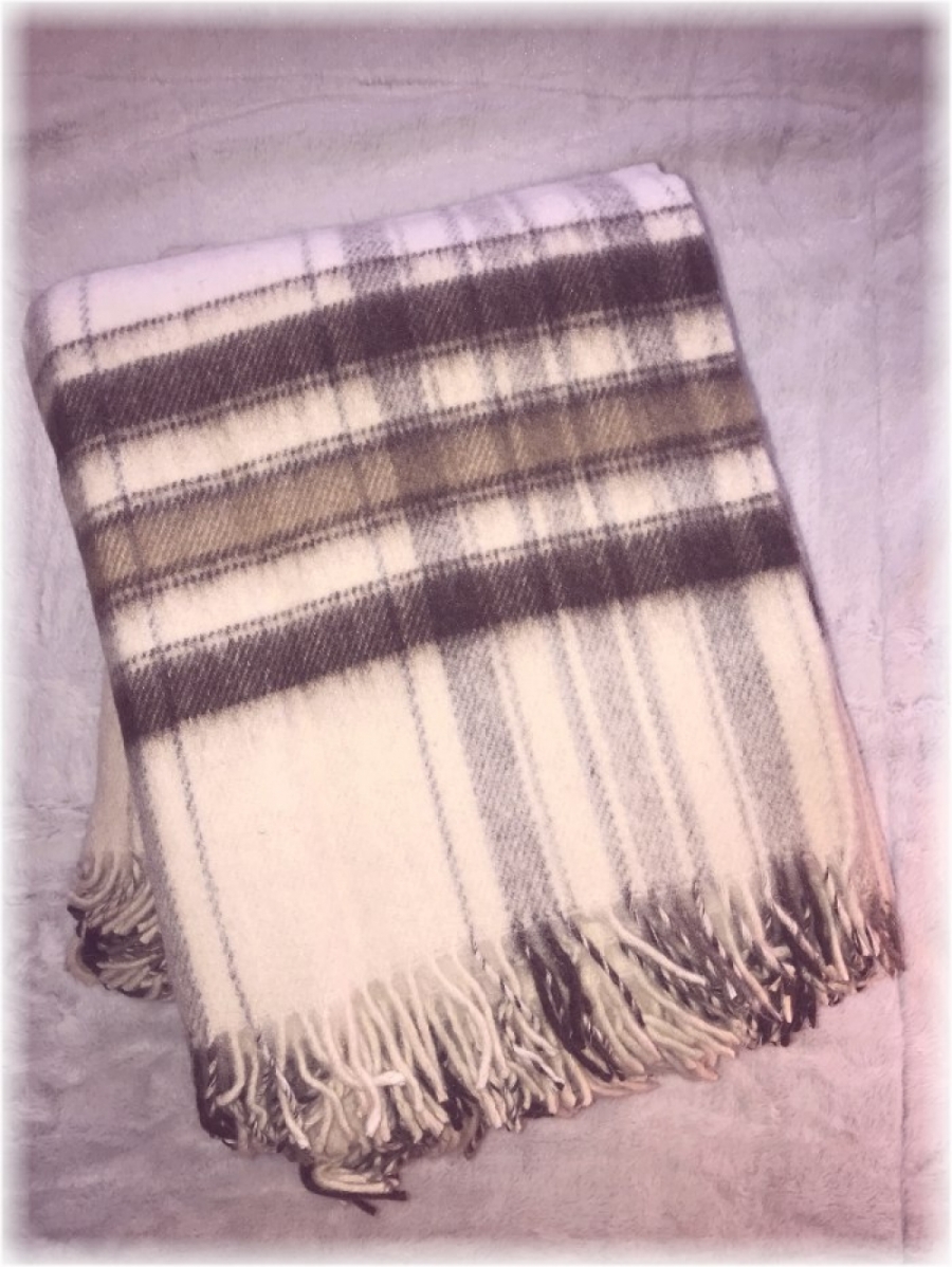 Foto Deka vlnená tkaná so strapcami / jednovrst. tm. hnedá-hnedá- prírodná biela